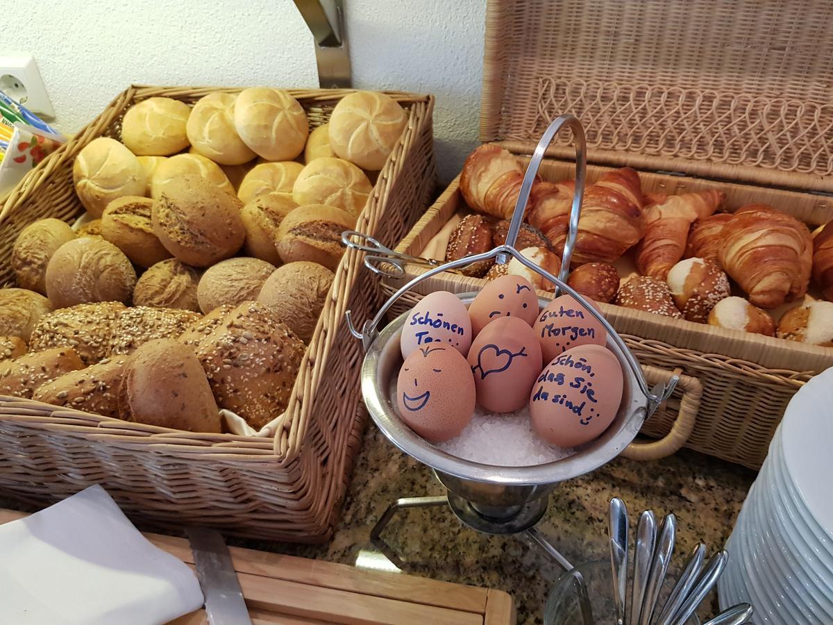 Landhotel Sonnenhalde Bad Boll Zewnętrze zdjęcie